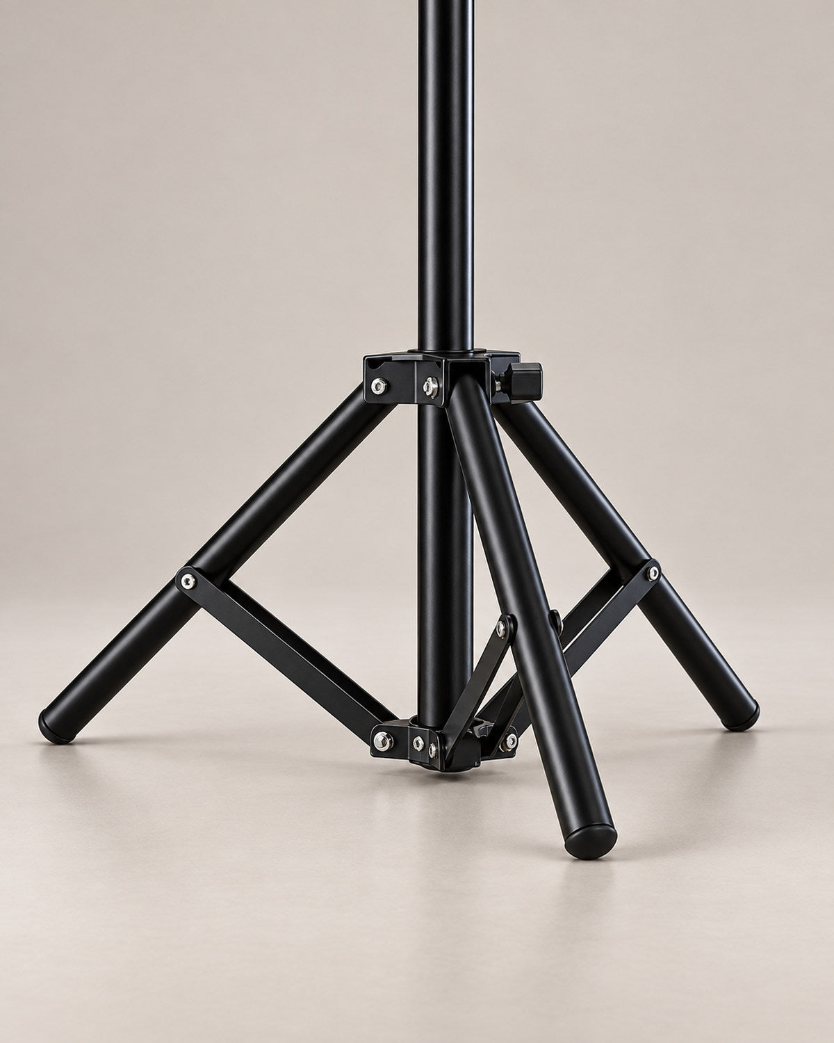 Trípode negro regulable para proyector – imagen 4